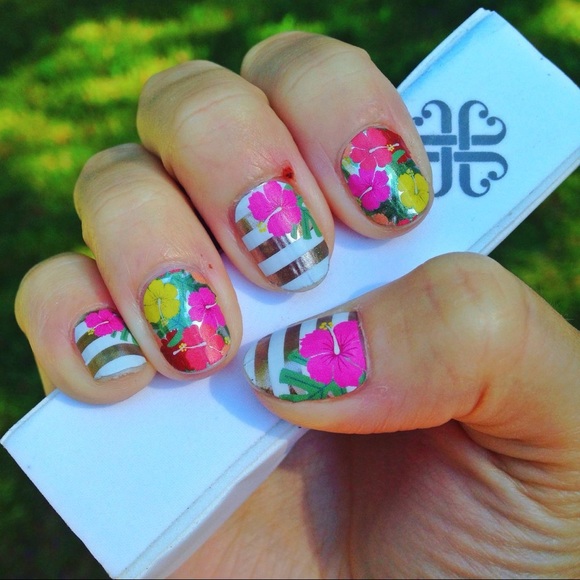 Jamberry Waikiki - Picture 3 of 3